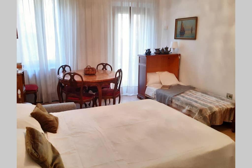 Casa Pusterla Apartment Venesia Bagian luar foto